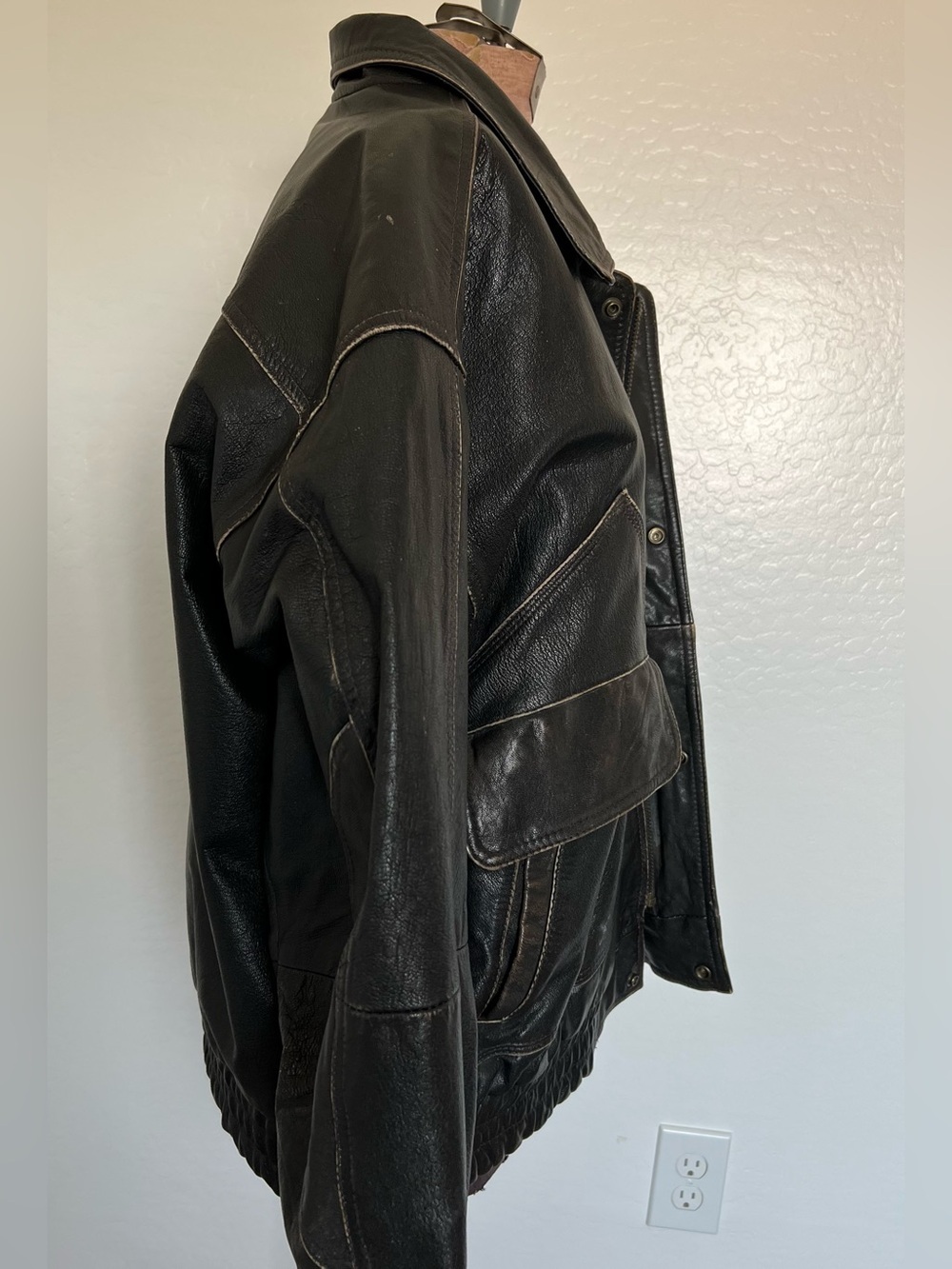 Vintage Urban Equipment Black Faux Leather Bomber Jacket Plaid Lined Men’s L - Picture 4 of 11